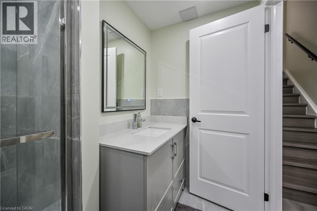 31 Joseph Court Unit# Lower Lvl, Hamilton, Ontario  L9C 7J4 - Photo 7 - 40856641