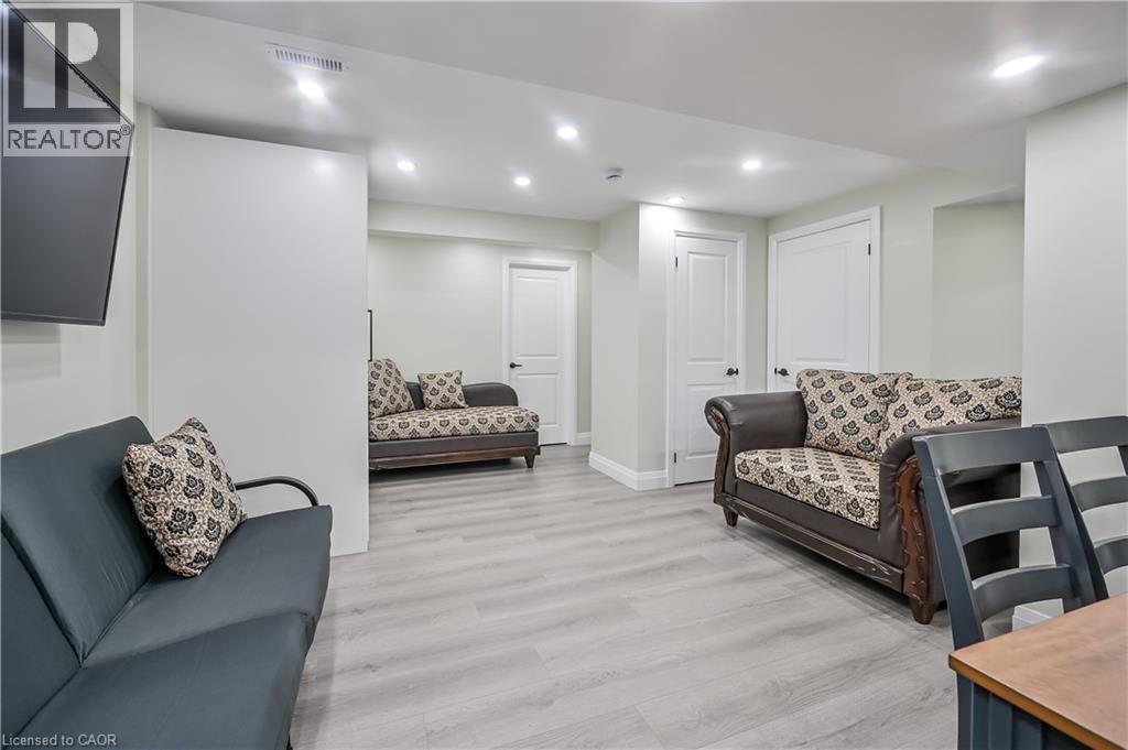 31 Joseph Court Unit# Lower Lvl, Hamilton, Ontario  L9C 7J4 - Photo 15 - 40856641