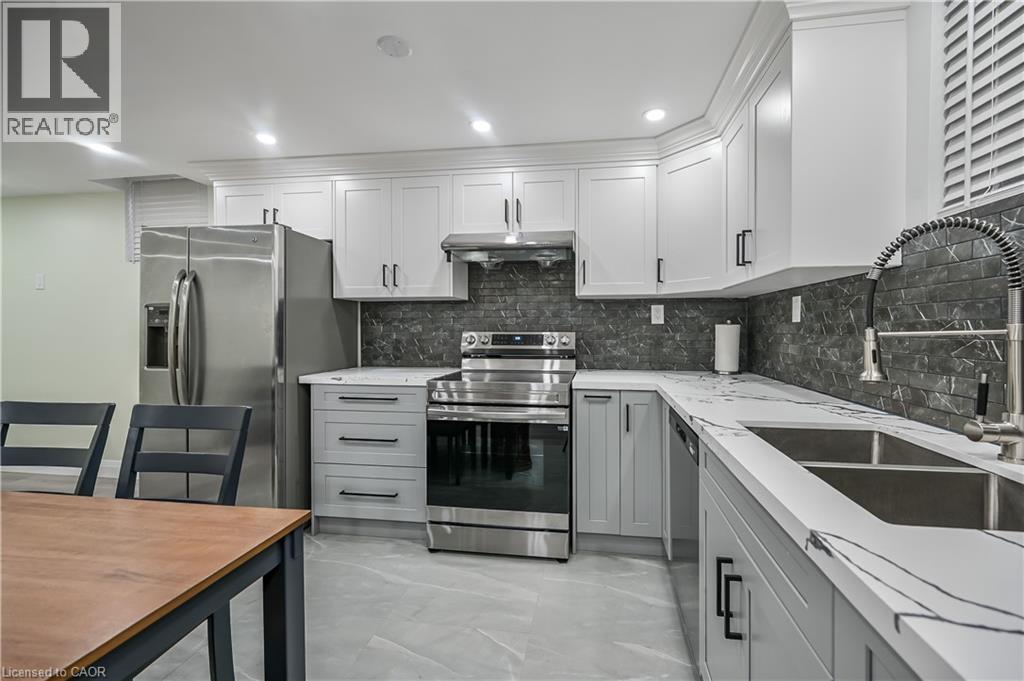 31 Joseph Court Unit# Lower Lvl, Hamilton, Ontario  L9C 7J4 - Photo 4 - 40856641