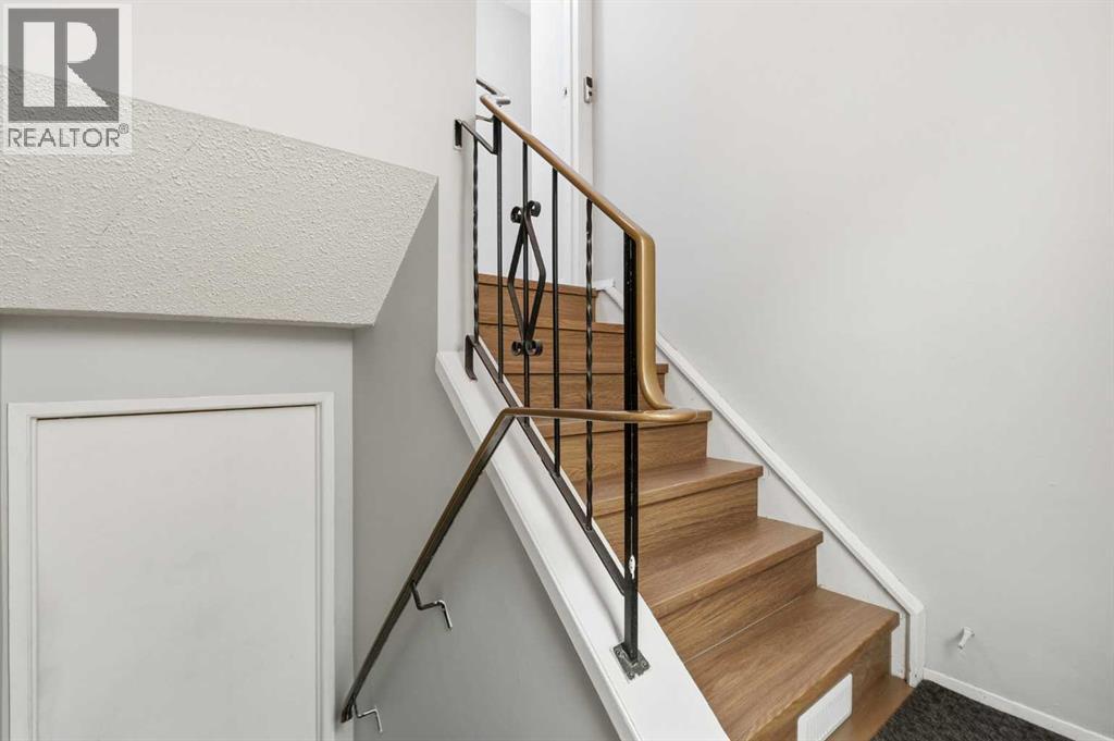 15 Doverville Way SE, Calgary, Alberta  T2B 2N6 - Photo 26 - A2338609