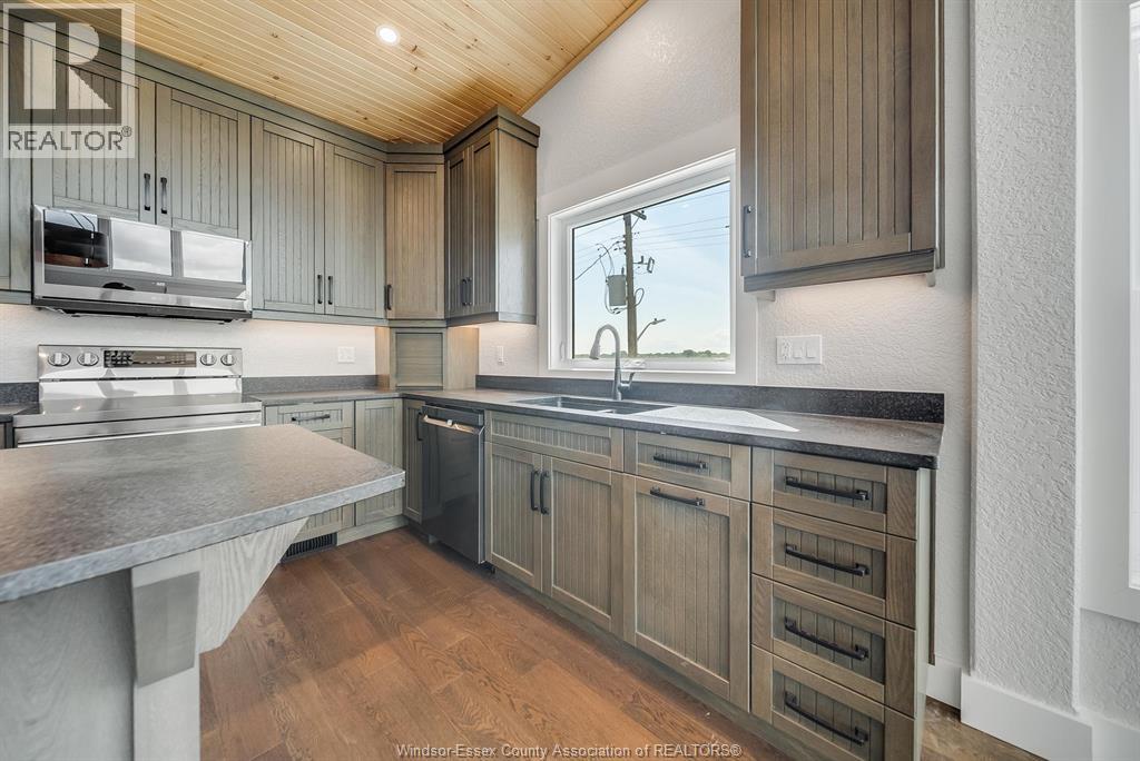 4360 St. Clair Parkway, Port Lambton, Ontario N0P 2B0 - Photo 12 - 26020407