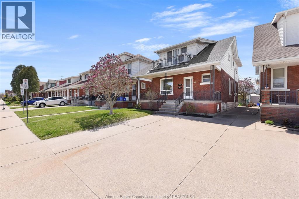 1069 Marentette Avenue Unit# Upper, Windsor, Ontario  N9A 2A4 - Photo 3 - 26019941