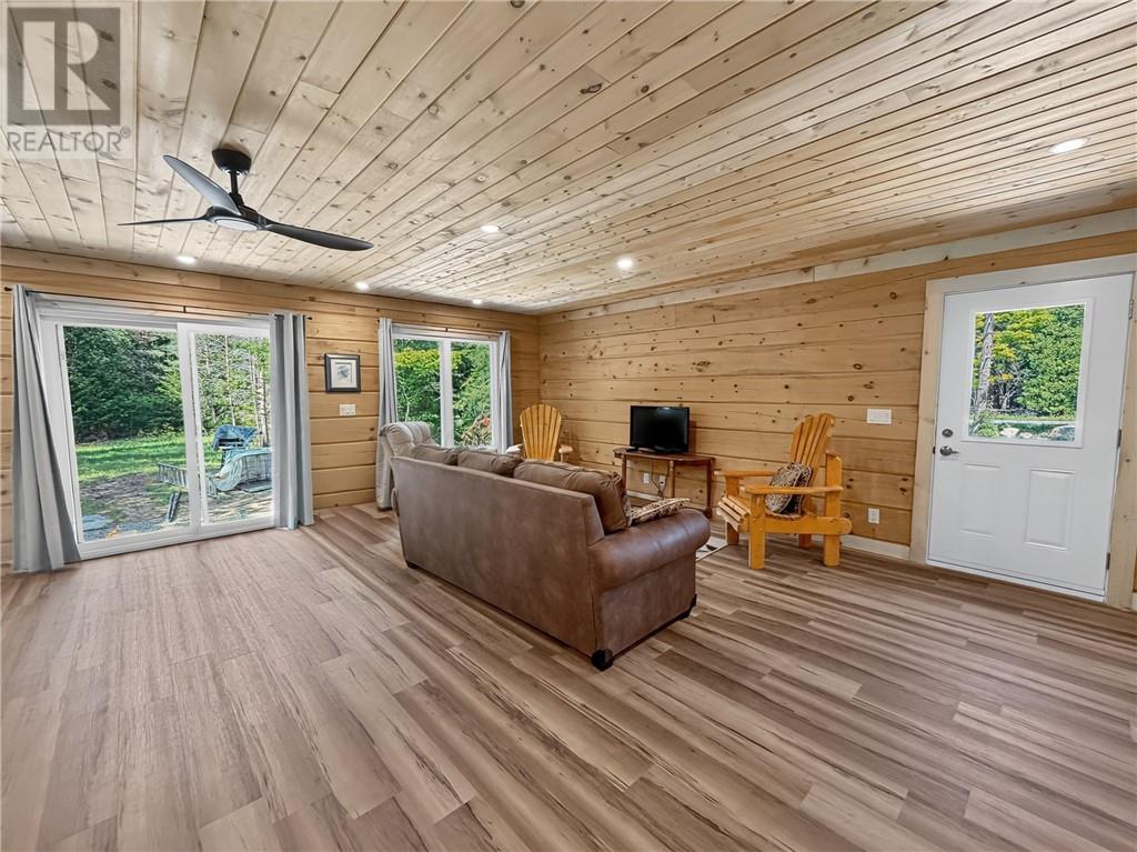 135 Lakeshore Road, Manitoulin Island, Ontario  P0P 1S0 - Photo 10 - 2129926