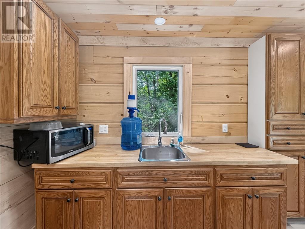 135 Lakeshore Road, Manitoulin Island, Ontario  P0P 1S0 - Photo 16 - 2129926