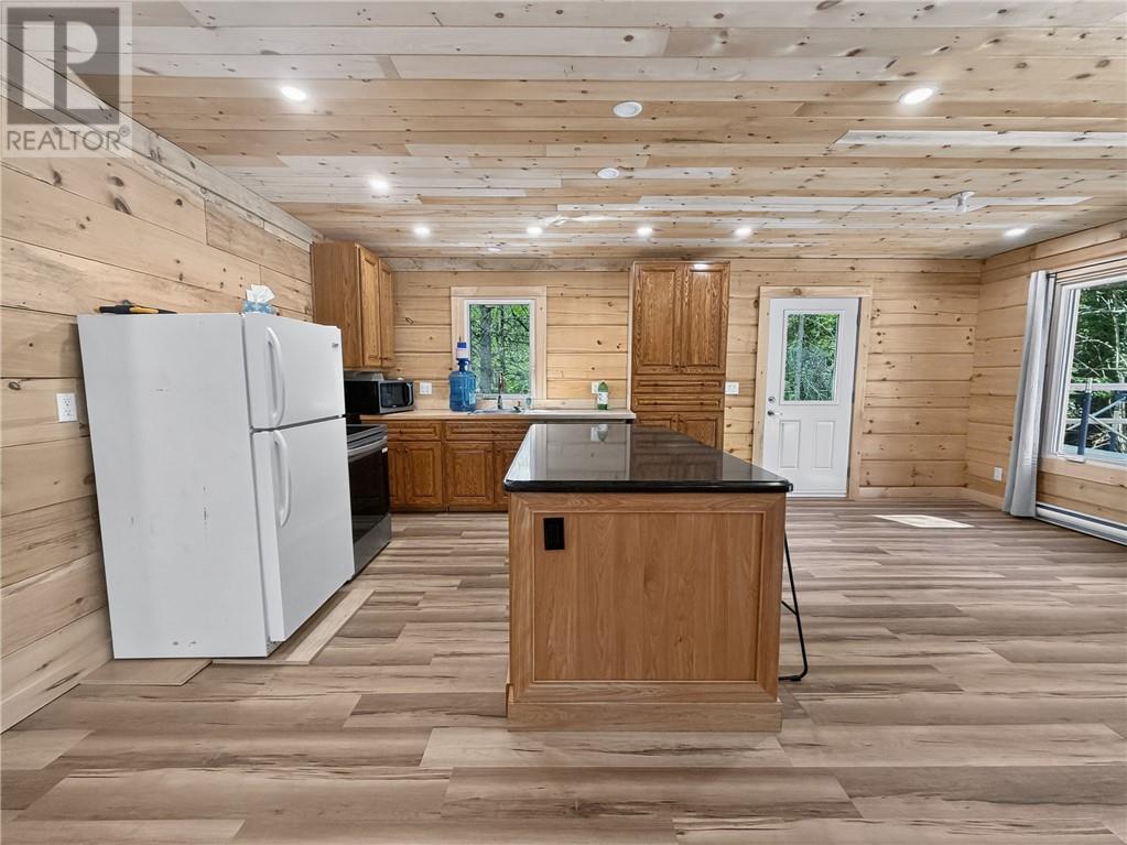 135 Lakeshore Road, Manitoulin Island, Ontario  P0P 1S0 - Photo 18 - 2129926