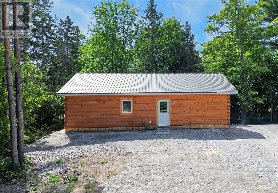 135 Lakeshore Road, Manitoulin Island, Ontario  P0P 1S0 - Photo 3 - 2129926