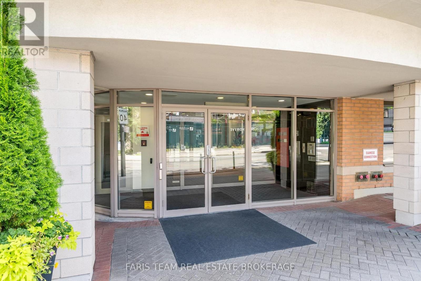 703 - 5 Rosehill Avenue, Toronto, Ontario  M4T 3A6 - Photo 4 - C13691892