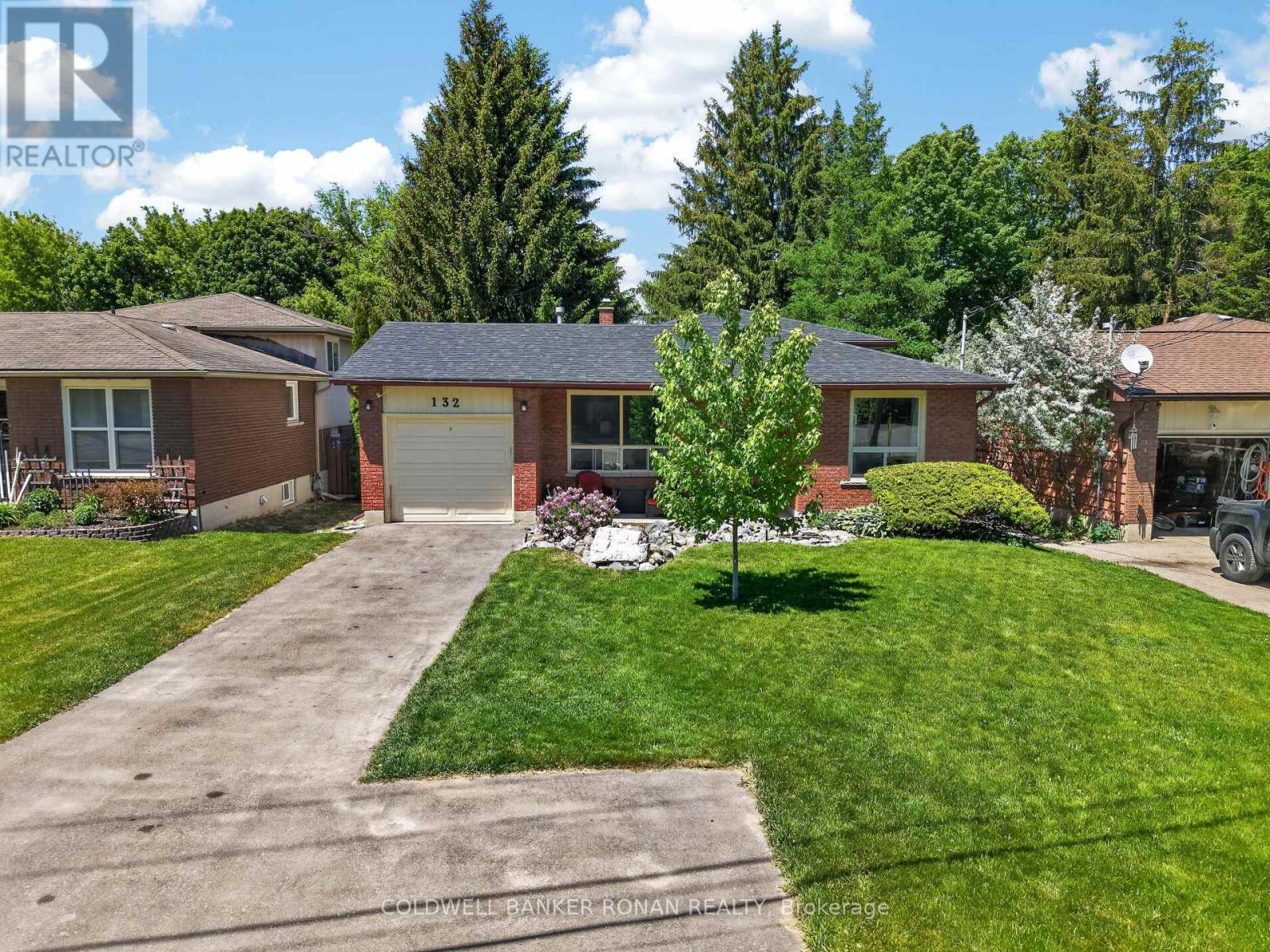 132 QUEEN STREET, New Tecumseth, Ontario