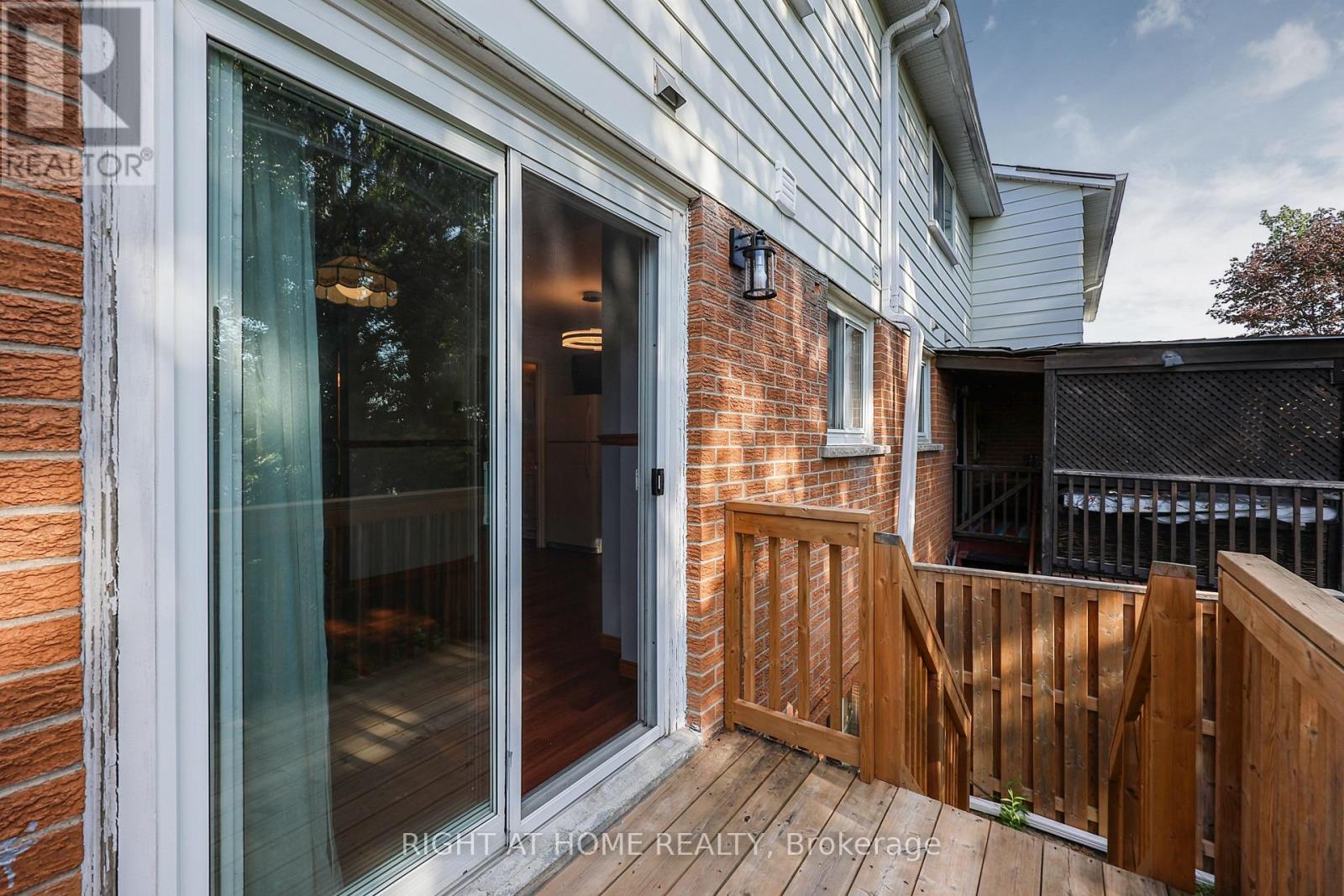 9 - 237 Steel Street, Barrie, Ontario  L4M 2H1 - Photo 35 - S13693964