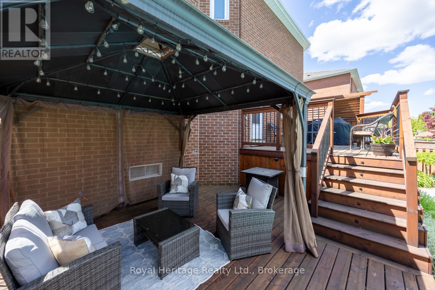 16 Donald Wilson Street, Whitby, Ontario  L1R 2H5 - Photo 45 - E13700070