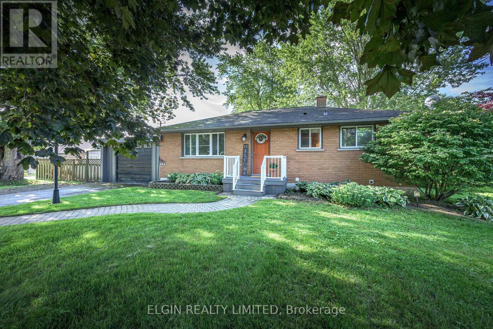 264 Hill Street, Central Elgin, Ontario  N5L 1J8 - Photo 1 - X13699880