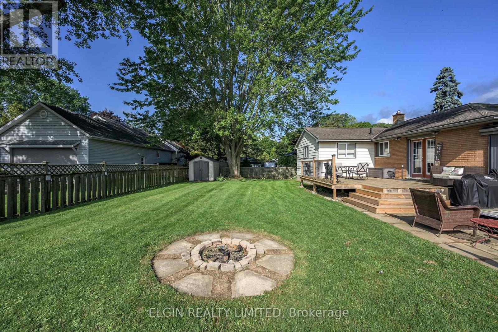 264 Hill Street, Central Elgin, Ontario  N5L 1J8 - Photo 4 - X13699880