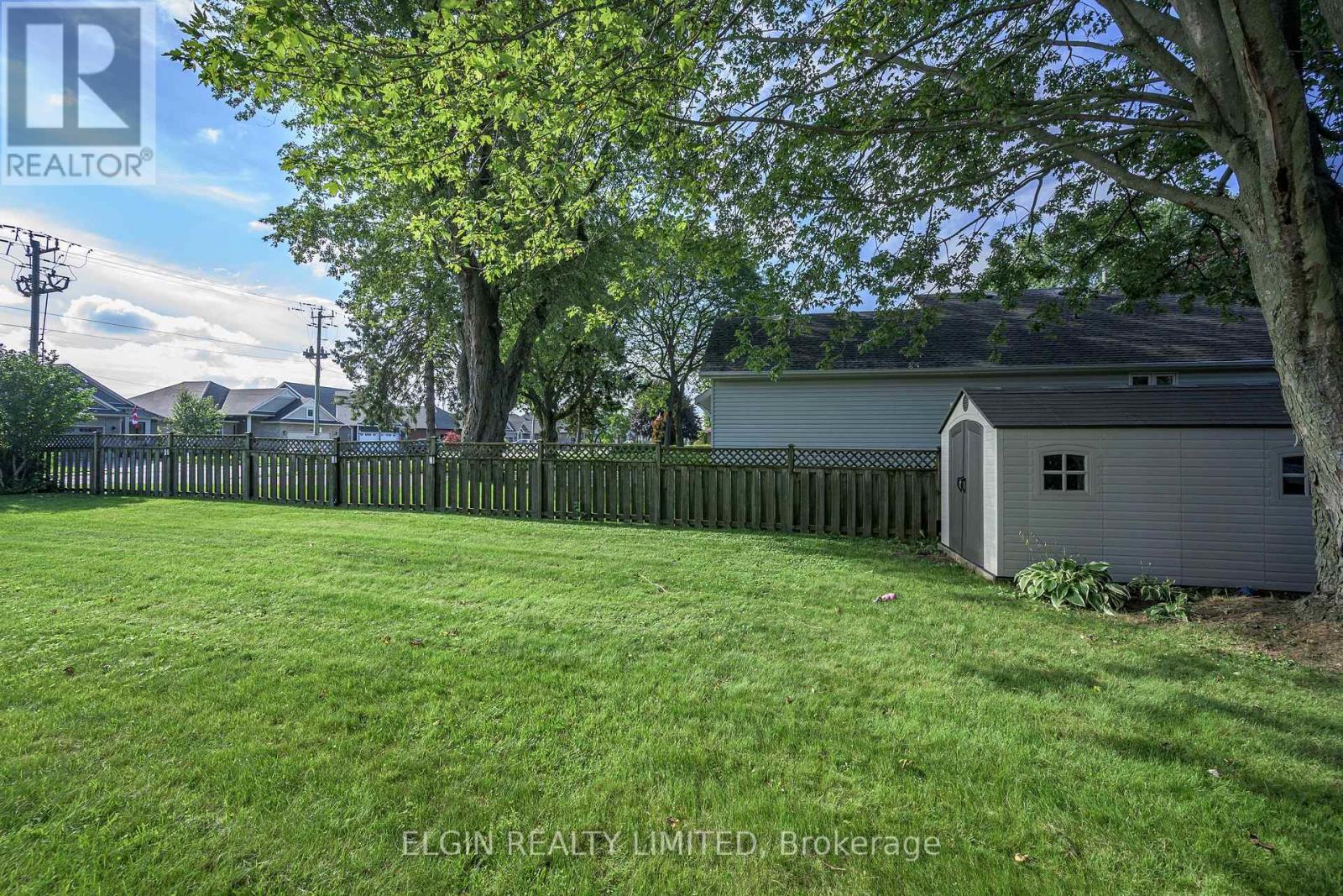 264 Hill Street, Central Elgin, Ontario  N5L 1J8 - Photo 8 - X13699880