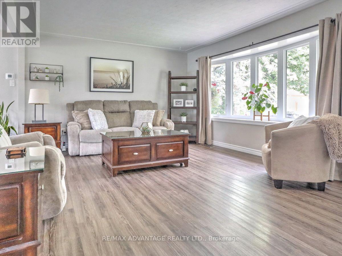 45 Agincourt Gardens, London South, Ontario  N5Z 4E5 - Photo 10 - X13700044
