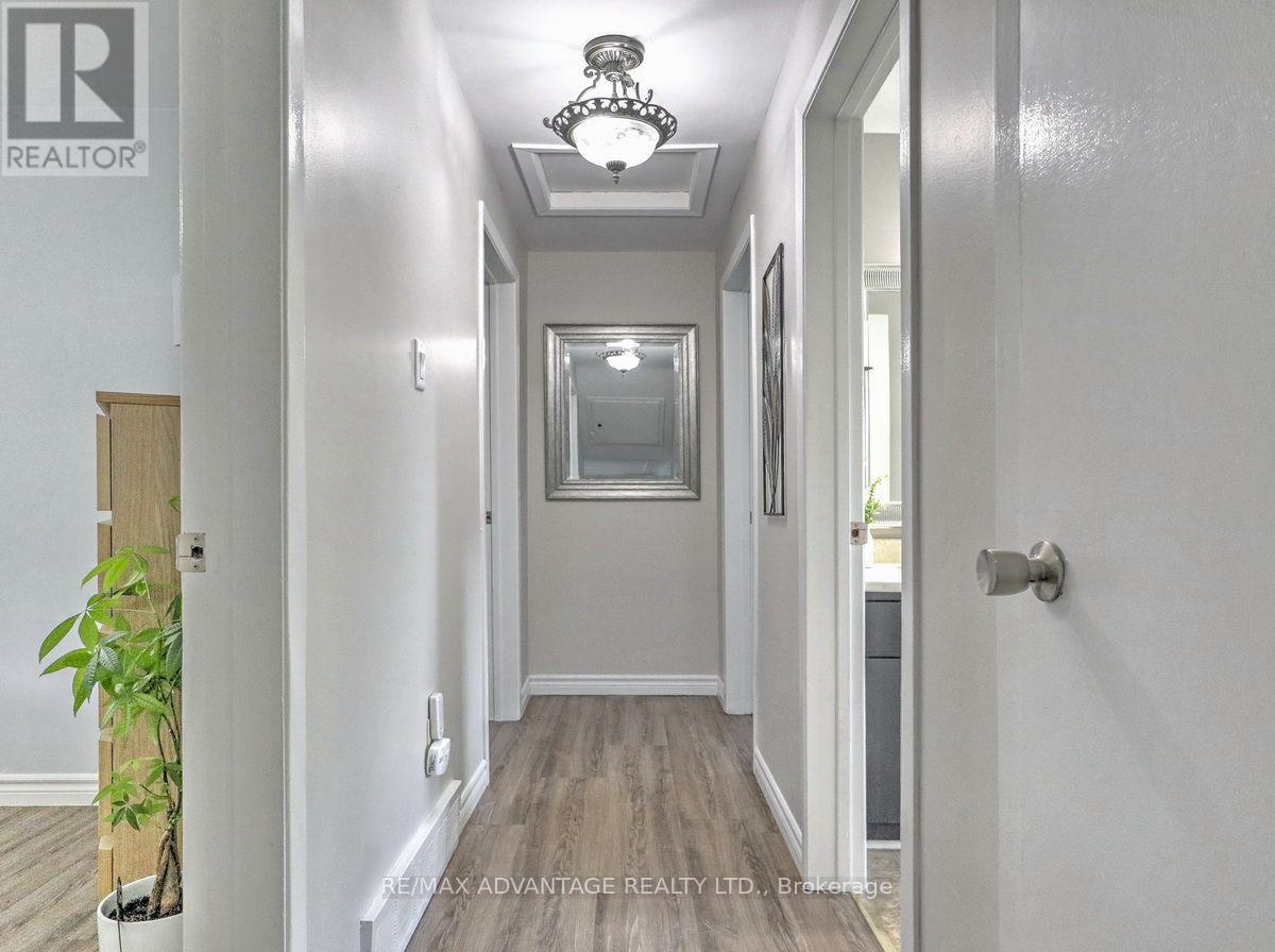 45 Agincourt Gardens, London South, Ontario  N5Z 4E5 - Photo 27 - X13700044