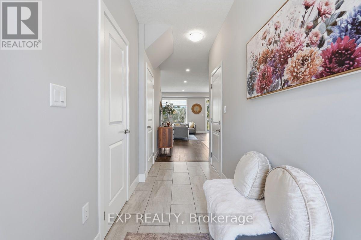 120 - 177 Edgevalley Road, London East, Ontario  N5V 0C5 - Photo 4 - X13700094