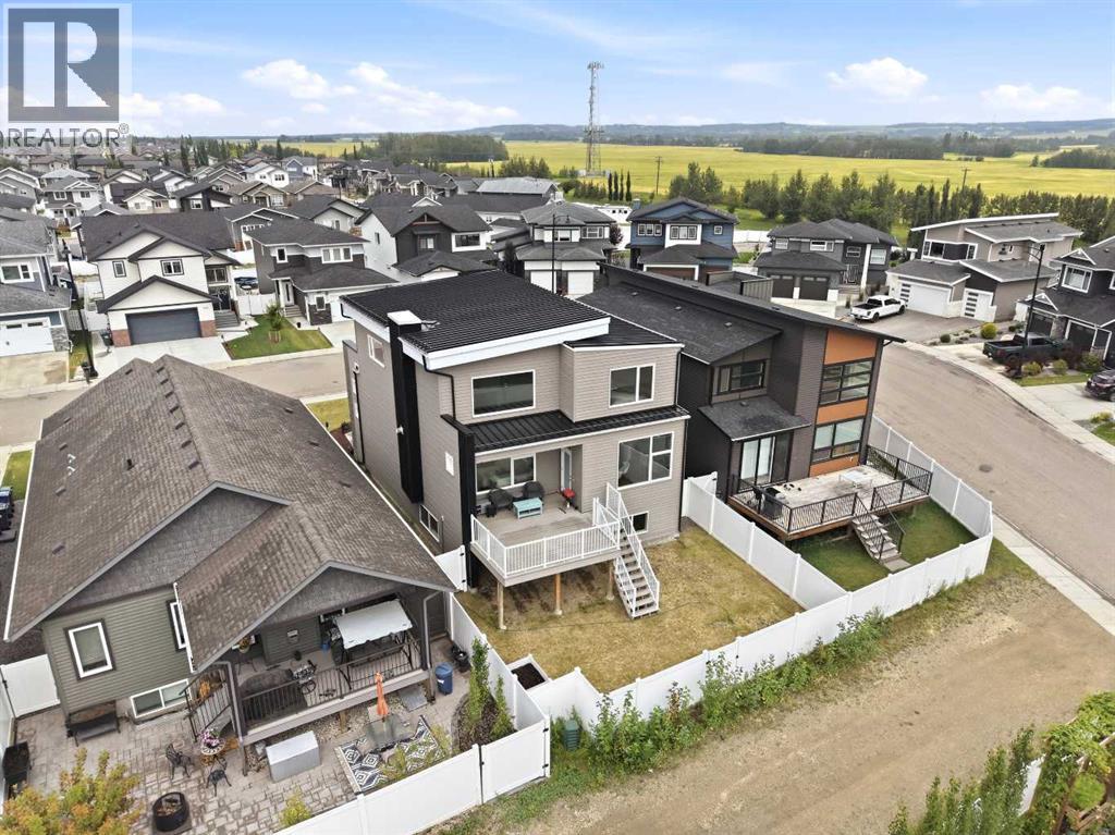 102 Longmire Close, Red Deer, Alberta  T4R 0T1 - Photo 47 - A2336409