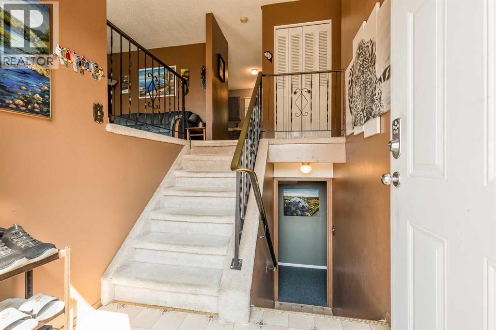 16 Rossdale Street SE, Medicine Hat, Alberta  T1B 1X4 - Photo 6 - A2338312