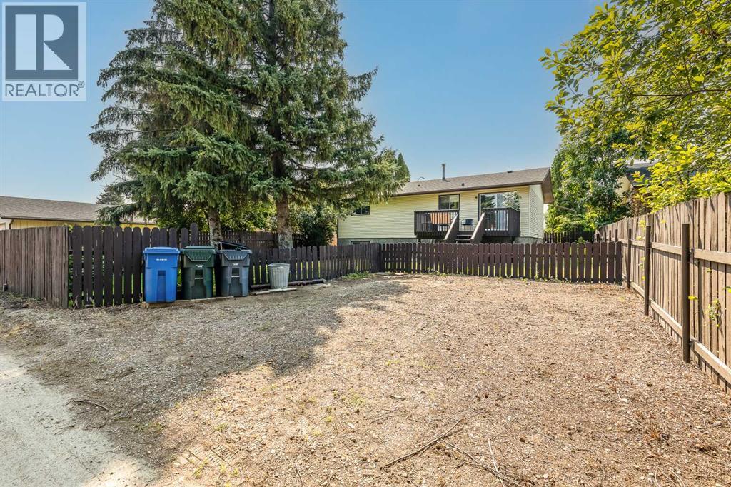 16 Rossdale Street SE, Medicine Hat, Alberta  T1B 1X4 - Photo 41 - A2338312