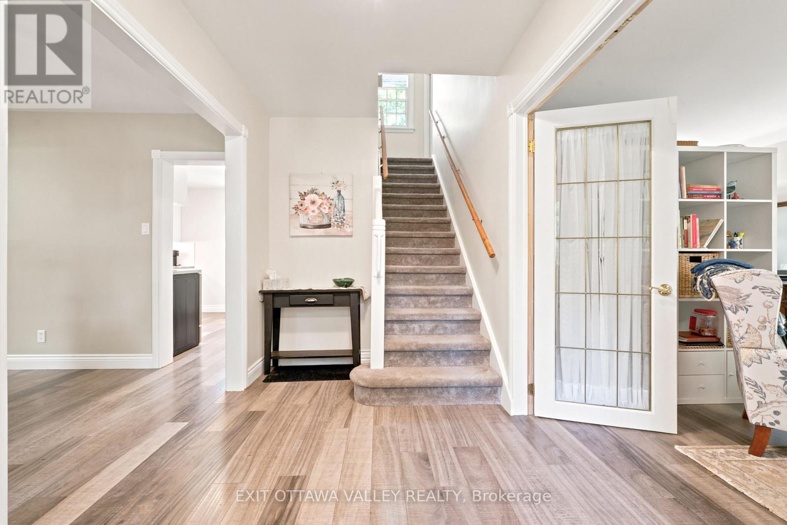 4 Macdonald Street, Deep River, Ontario  K0J 1P0 - Photo 6 - X13699864