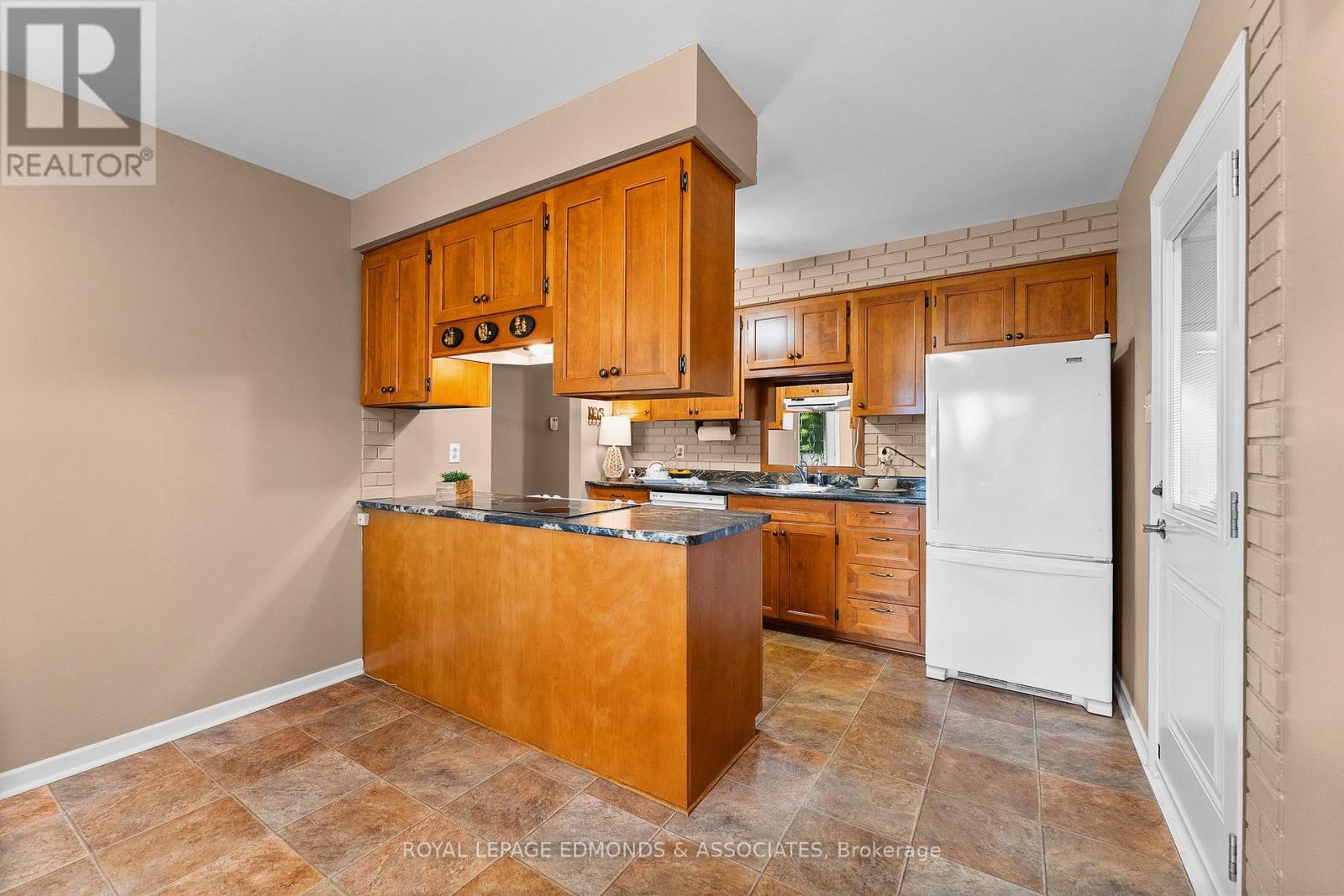 105 Ellis Avenue, Pembroke, Ontario  K8A 2H7 - Photo 13 - X13700142