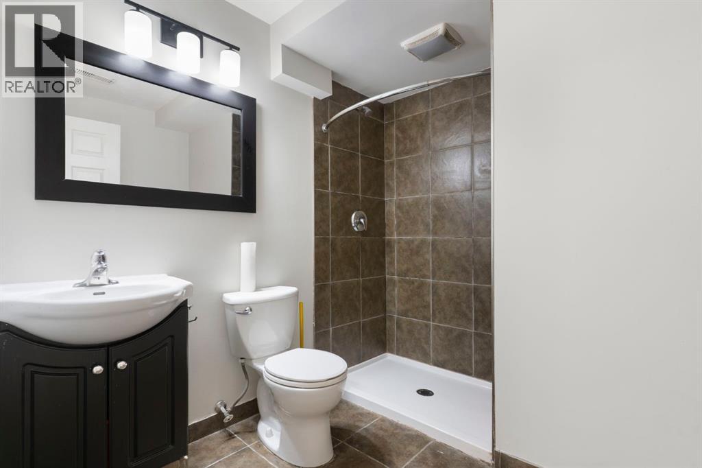202 Sunset Heights, Cochrane, Alberta  T4C 0C9 - Photo 35 - A2307905