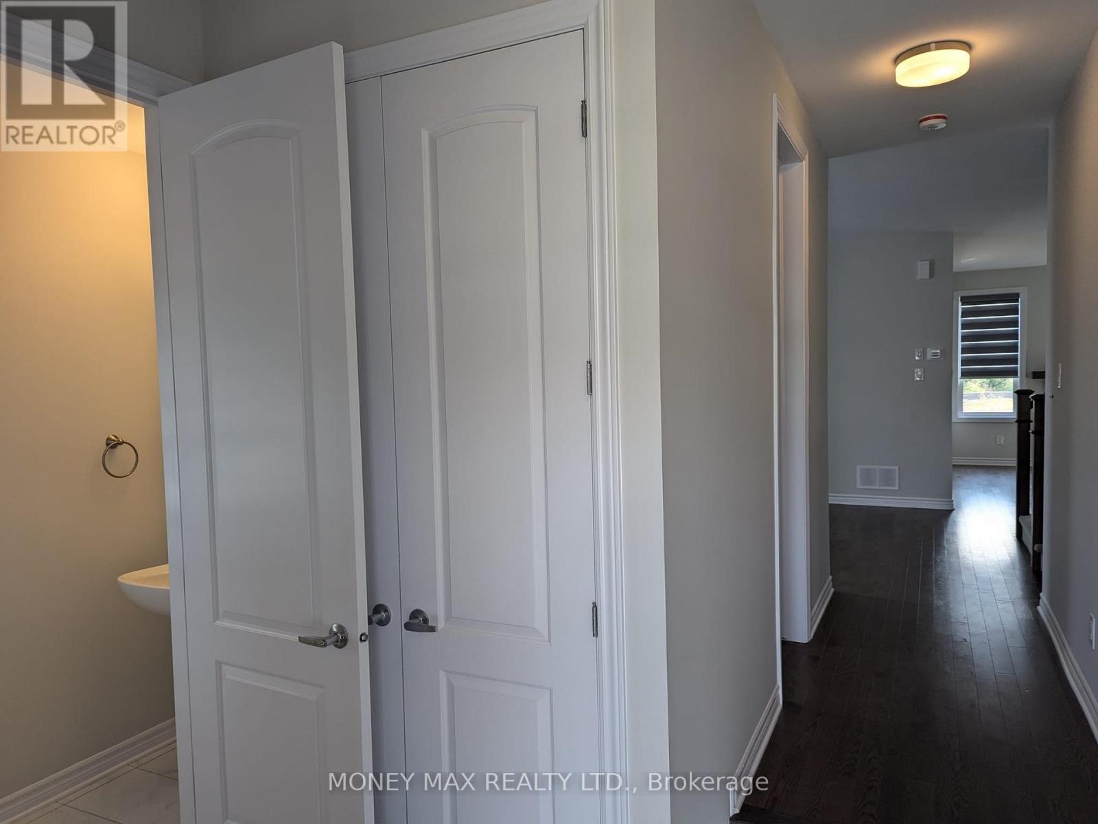 246 Rue De Beaugency Street, Ottawa, Ontario  K1W 0T2 - Photo 2 - X13699910