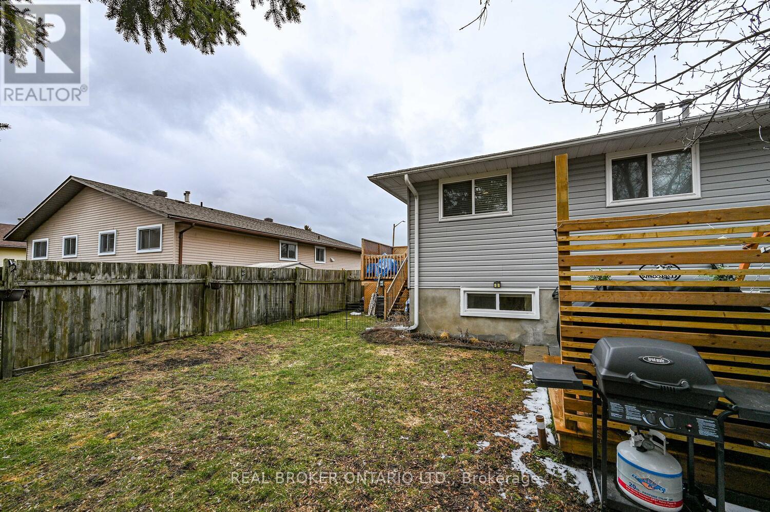 Upper Unit - 840 Macodrum Drive, Brockville, Ontario K6V 6H5 - Photo 4 - X13699938