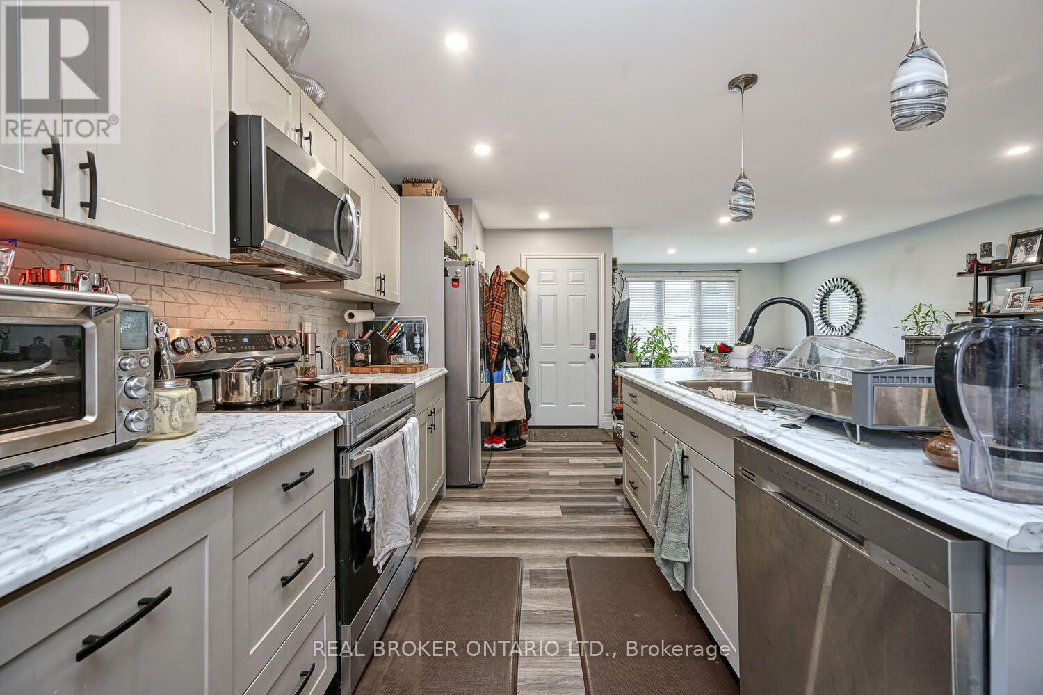Upper Unit - 840 Macodrum Drive, Brockville, Ontario K6V 6H5 - Photo 9 - X13699938