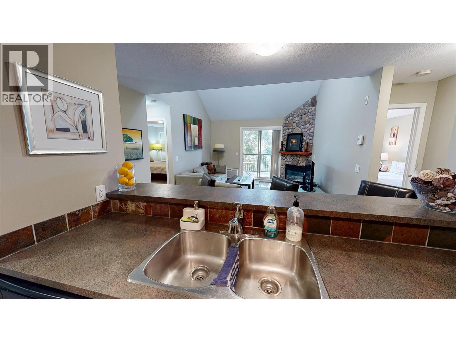 4875 Radium Boulevard Unit# 308, Radium Hot Springs, British Columbia  V0A 1M0 - Photo 5 - 10398326