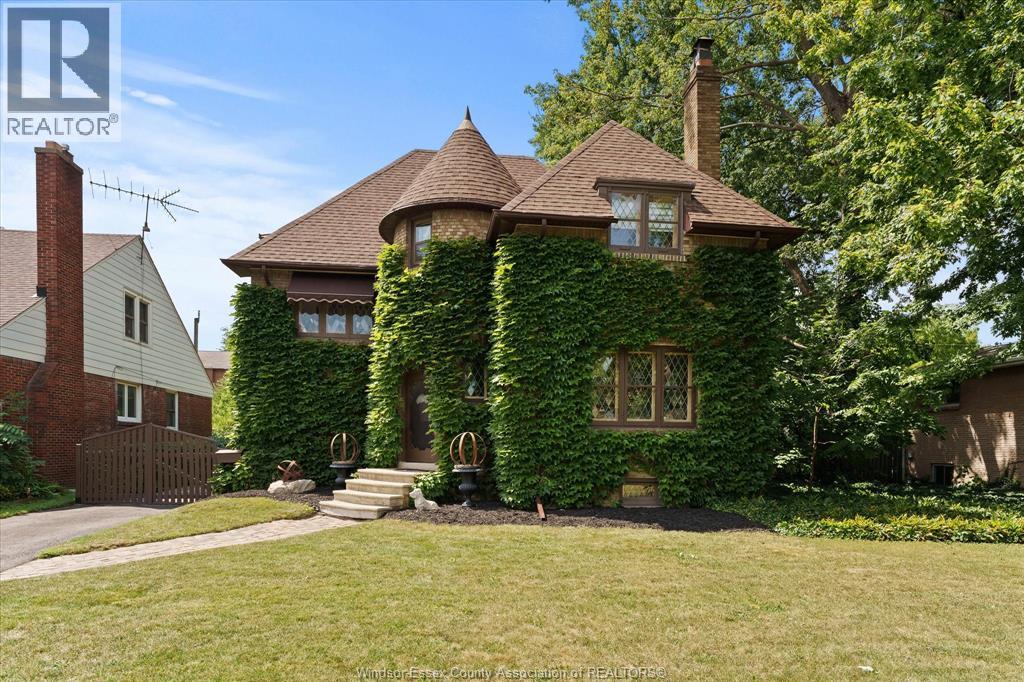 1965 Rossini Boulevard, Windsor, Ontario  N8N 4P6 - Photo 1 - 26020458