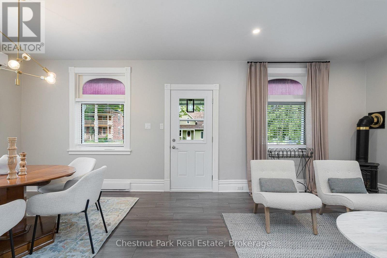 9 Wellington Street E, Clearview (Creemore), Ontario  L0M 1G0 - Photo 17 - S13700006