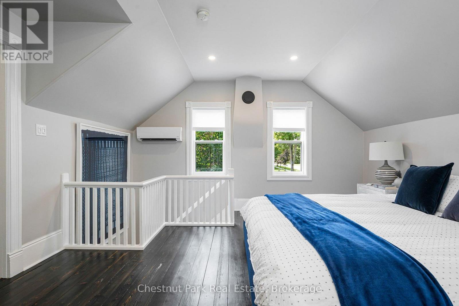 9 Wellington Street E, Clearview (Creemore), Ontario  L0M 1G0 - Photo 31 - S13700006