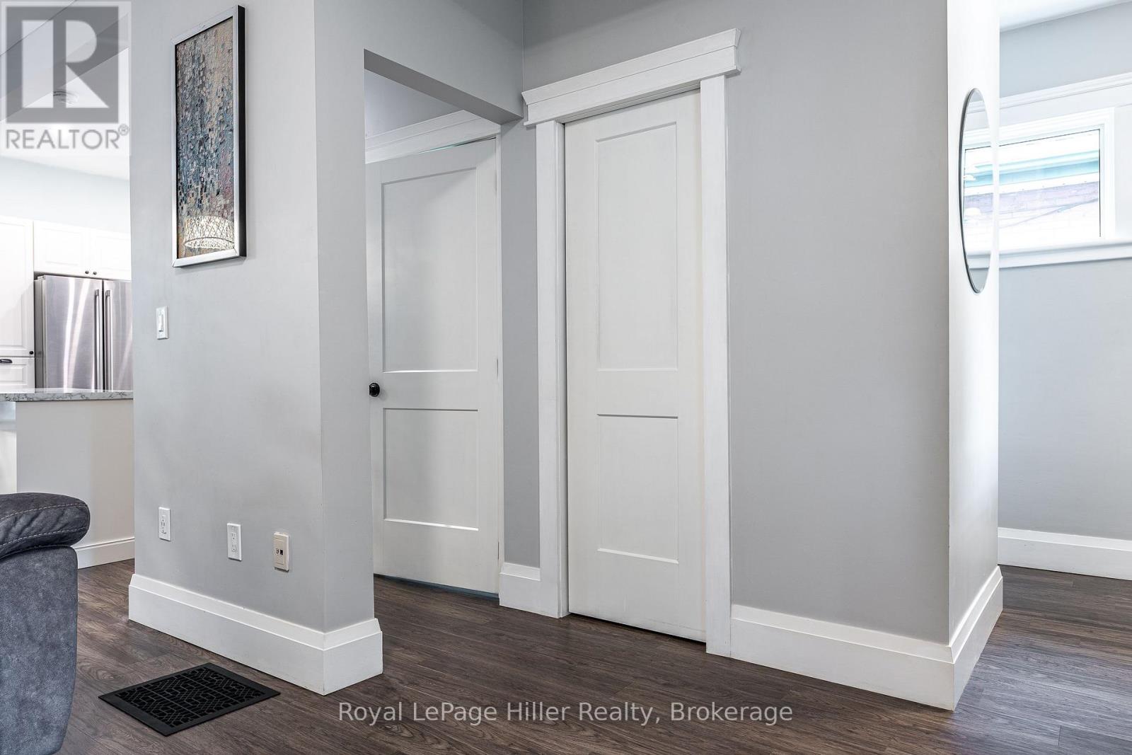 52 Trinity Street, Stratford, Ontario  N5A 4P4 - Photo 11 - X13699882