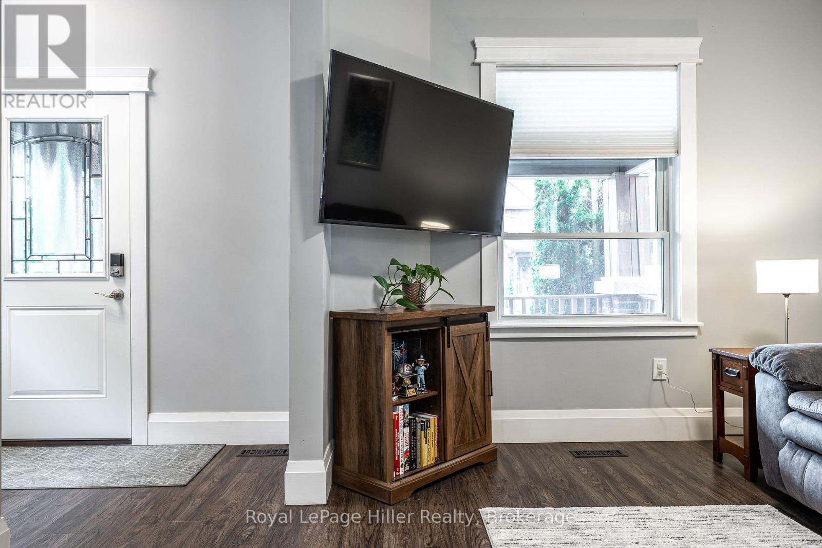 52 Trinity Street, Stratford, Ontario  N5A 4P4 - Photo 7 - X13699882