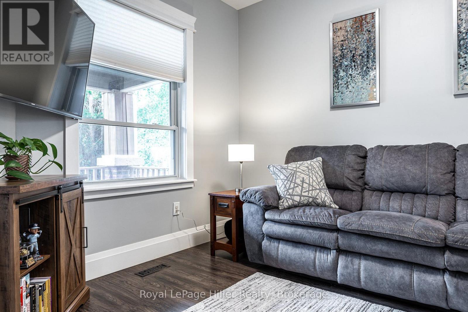 52 Trinity Street, Stratford, Ontario  N5A 4P4 - Photo 8 - X13699882