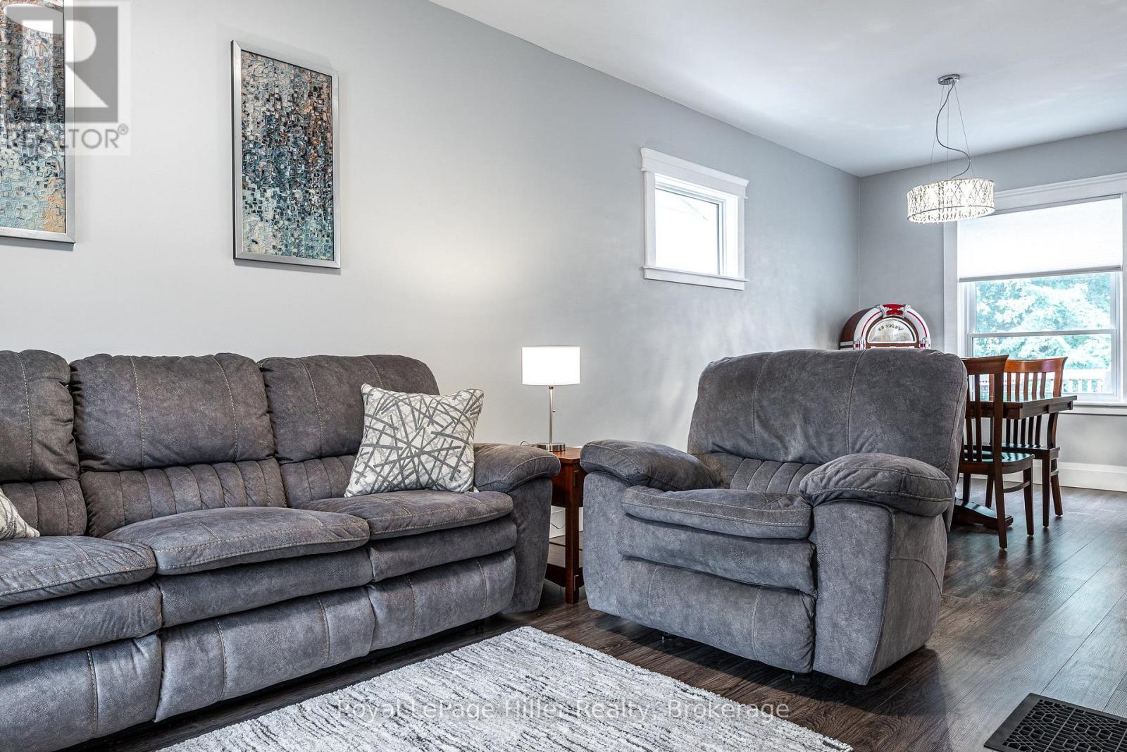 52 Trinity Street, Stratford, Ontario  N5A 4P4 - Photo 9 - X13699882