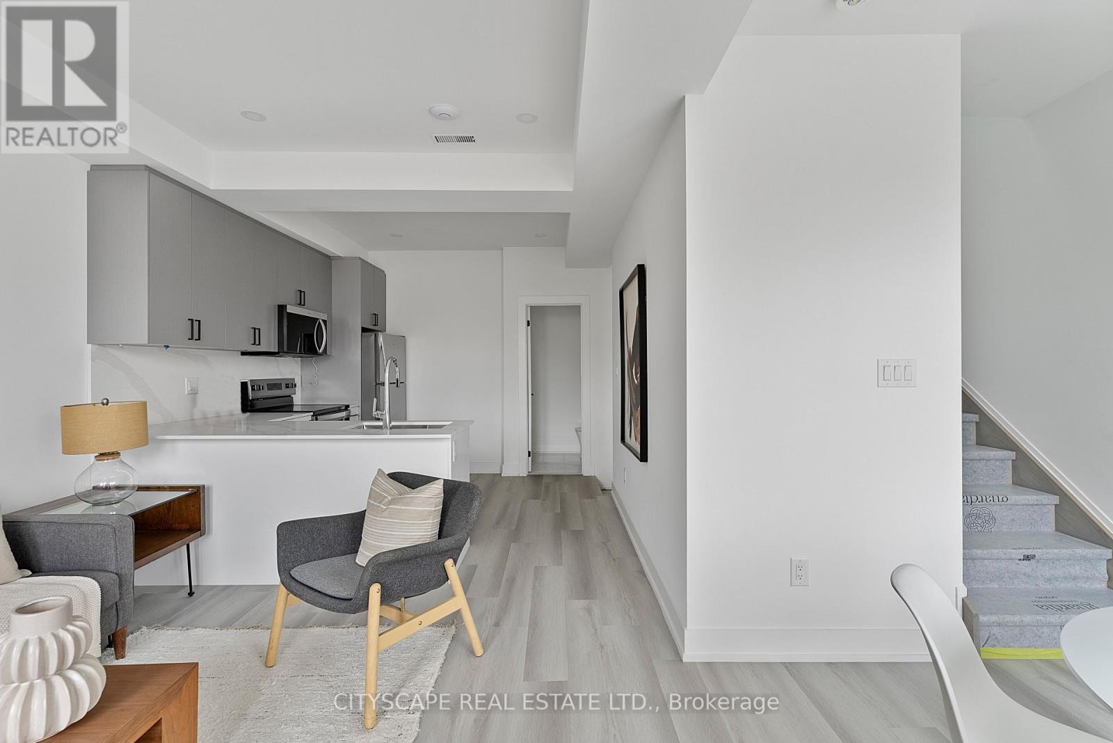1 - Lower - 589 Oakwood Avenue, Toronto, Ontario M6E 2X8 - Photo 11 - C13699918