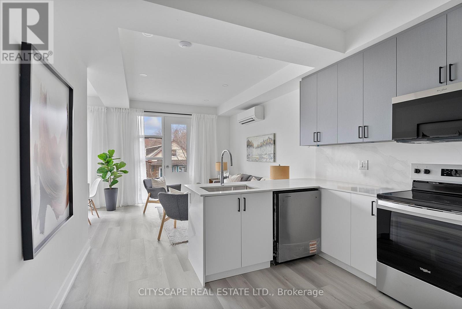 1 - Lower - 589 Oakwood Avenue, Toronto, Ontario M6E 2X8 - Photo 4 - C13699918