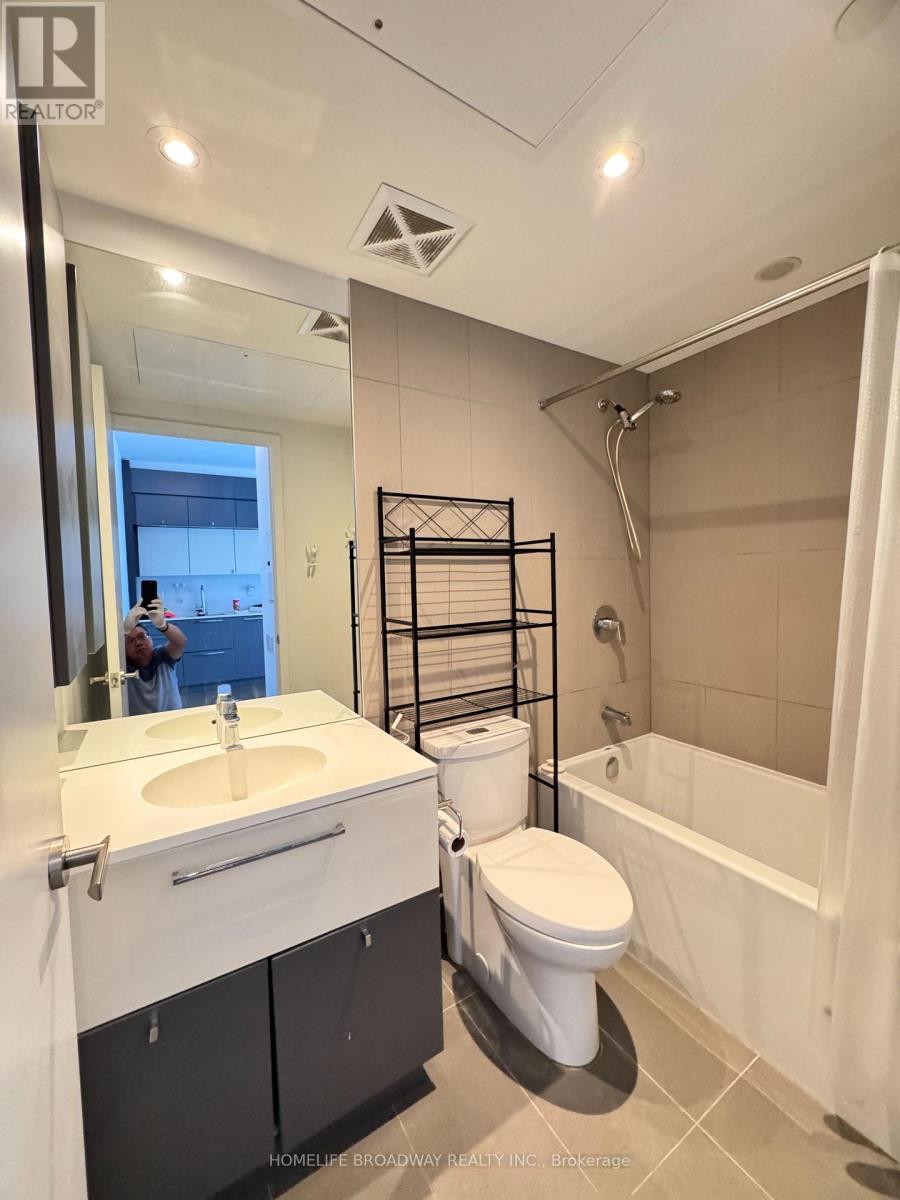 1907 - 15 Grenville Street, Toronto, Ontario M4Y 1A1 - Photo 2 - C13700012