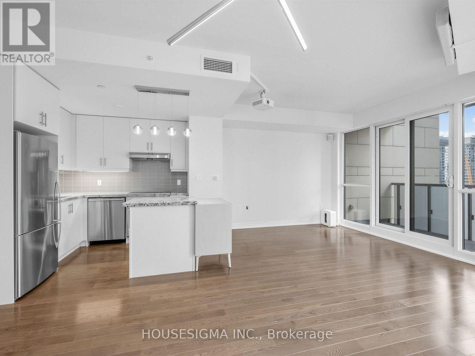 2504 - 1 The Esplanade Drive, Toronto, Ontario M5E 0A8 - Photo 10 - C13700054
