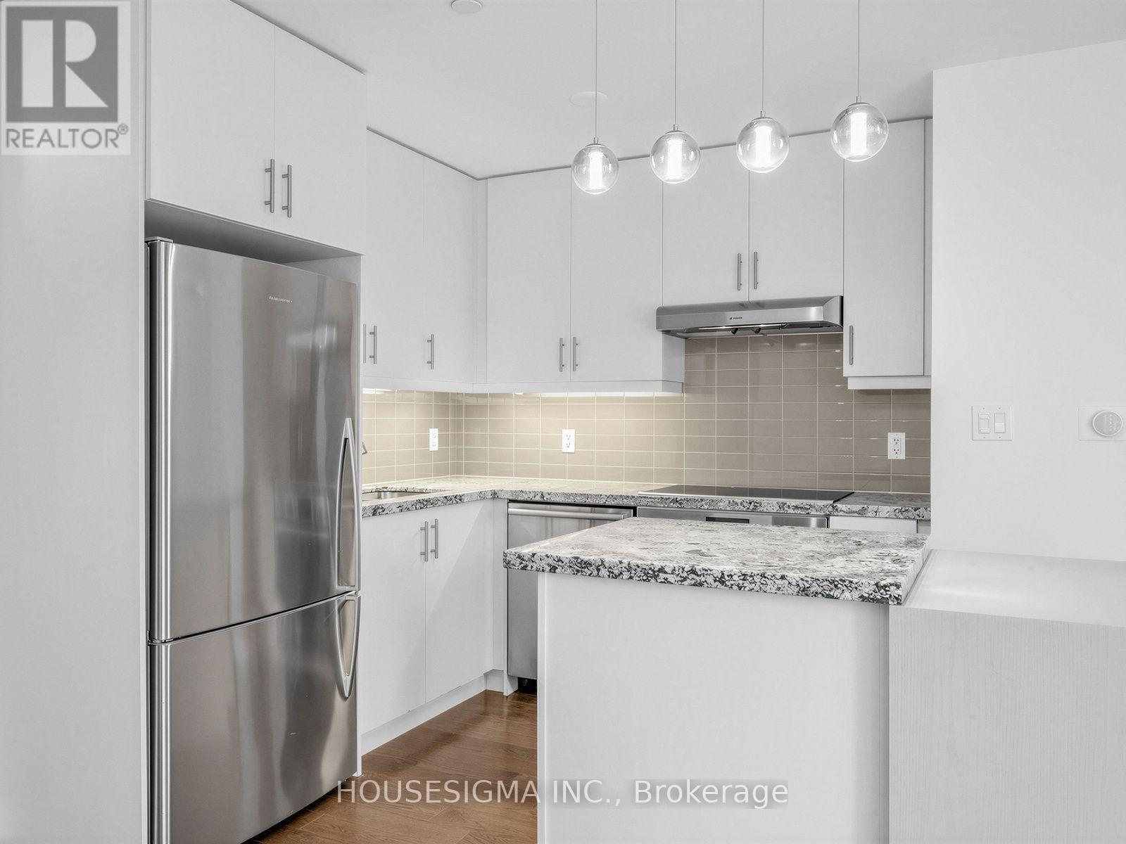 2504 - 1 The Esplanade Drive, Toronto, Ontario M5E 0A8 - Photo 11 - C13700054