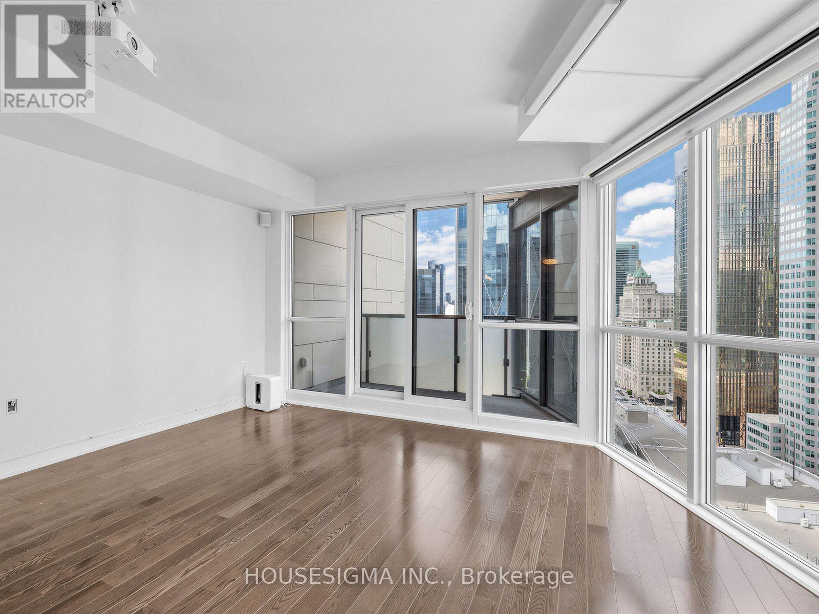2504 - 1 The Esplanade Drive, Toronto, Ontario M5E 0A8 - Photo 2 - C13700054