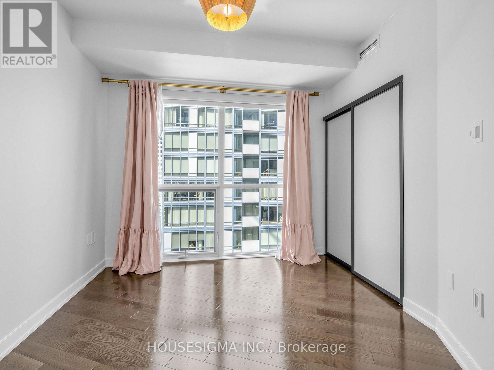 2504 - 1 The Esplanade Drive, Toronto, Ontario M5E 0A8 - Photo 21 - C13700054