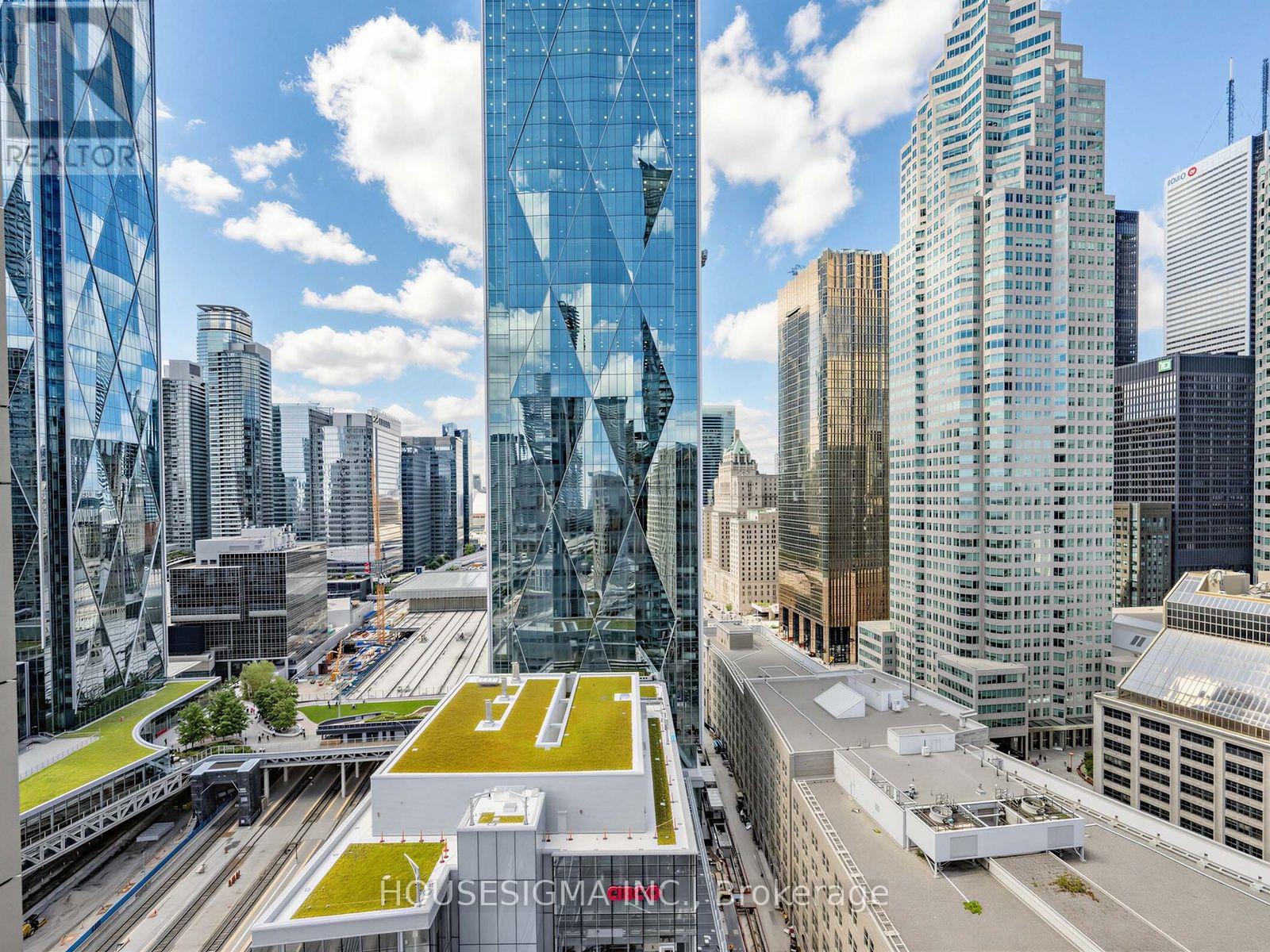 2504 - 1 The Esplanade Drive, Toronto, Ontario M5E 0A8 - Photo 28 - C13700054
