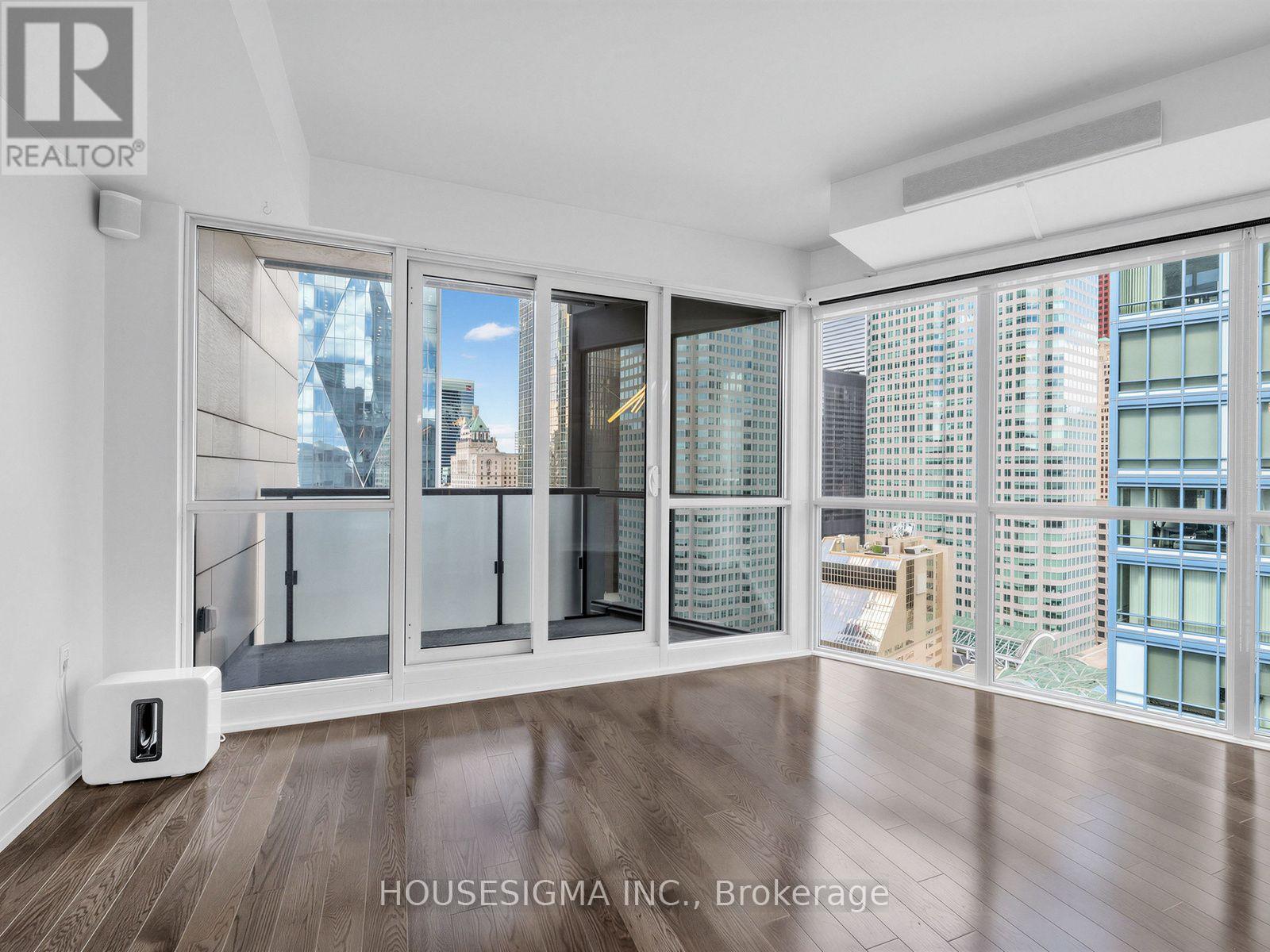 2504 - 1 The Esplanade Drive, Toronto, Ontario M5E 0A8 - Photo 5 - C13700054