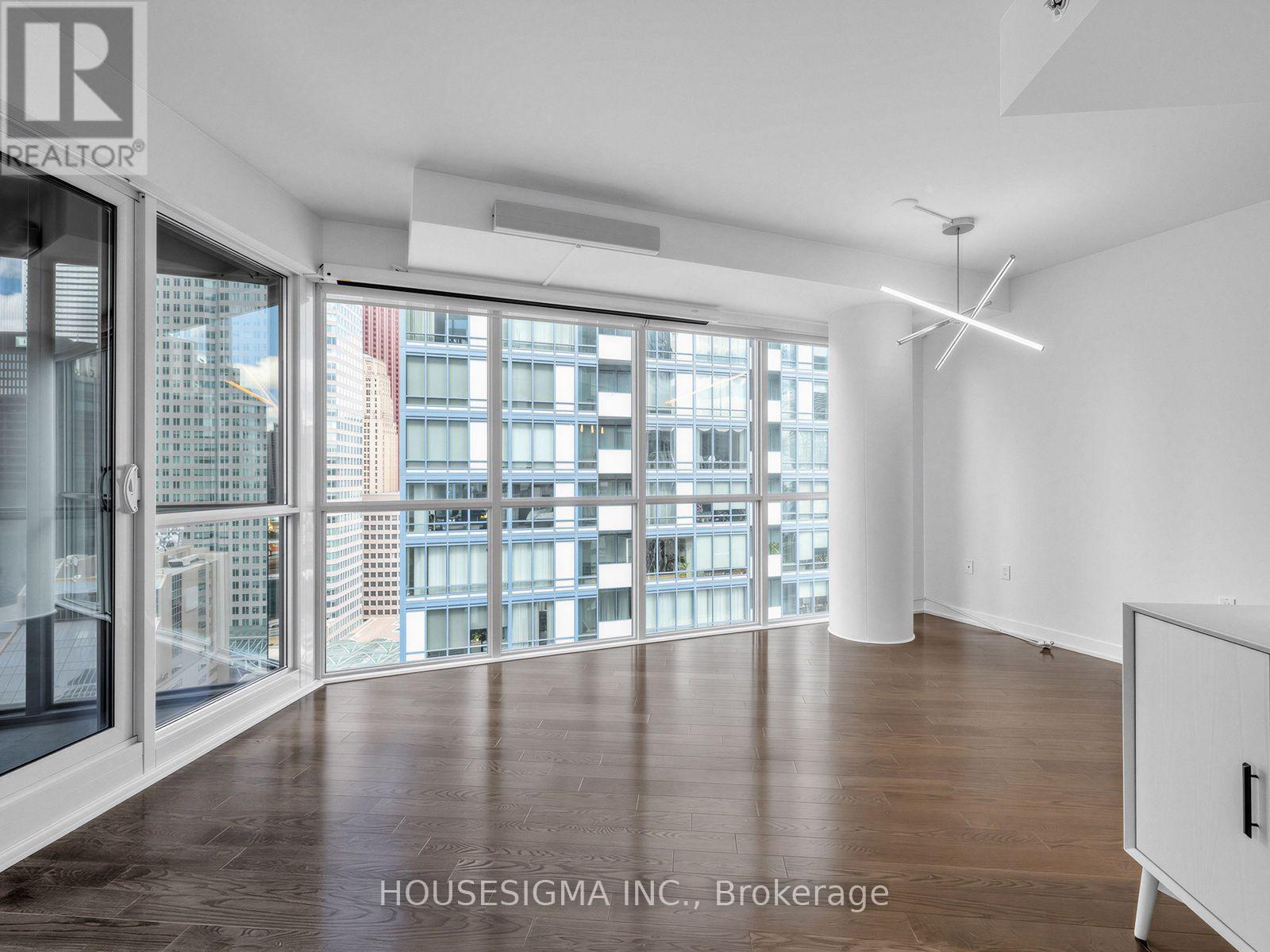 2504 - 1 The Esplanade Drive, Toronto, Ontario M5E 0A8 - Photo 6 - C13700054