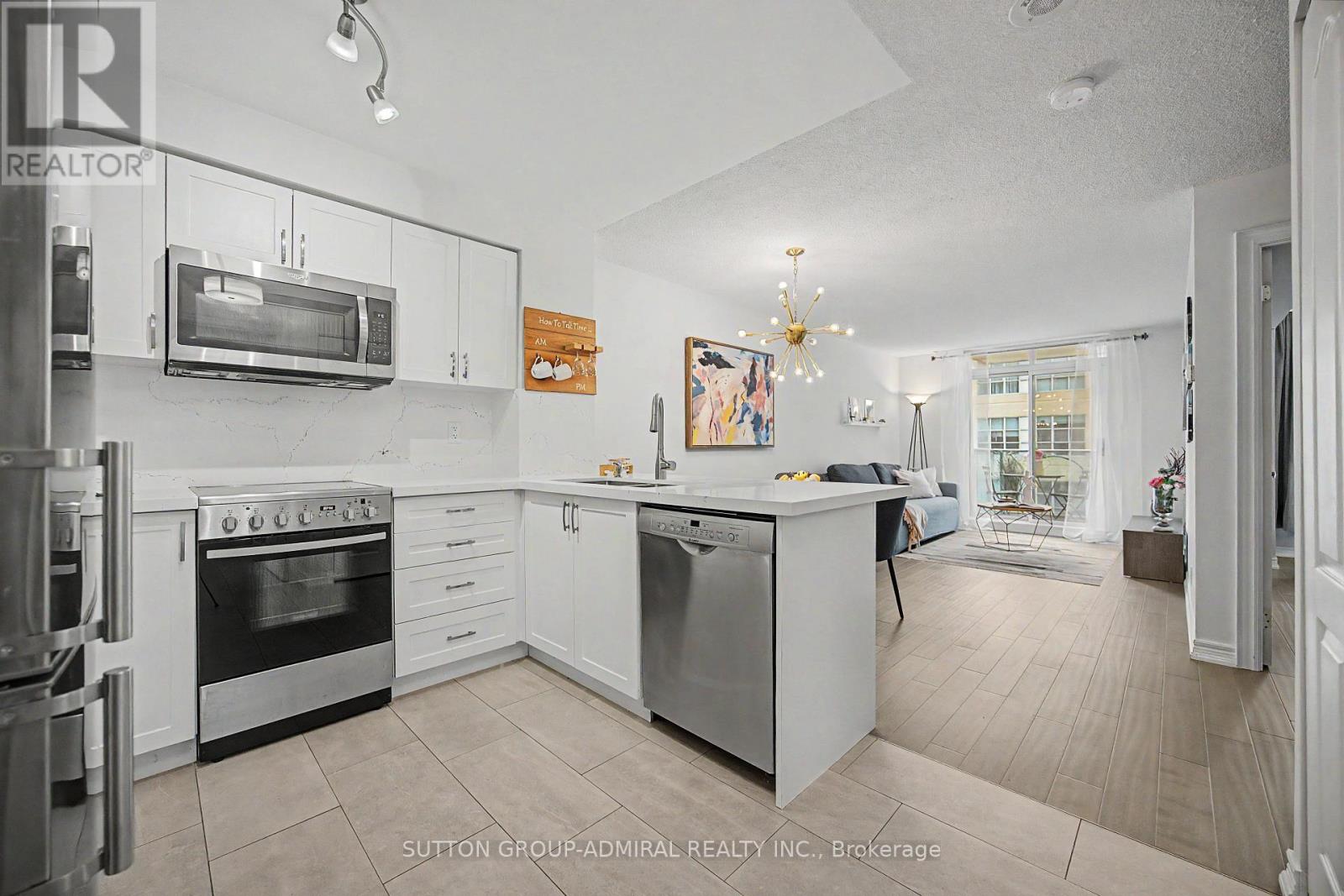 706 - 212 Eglinton Avenue, Toronto, Ontario M4P 0A3 - Photo 3 - C13700078