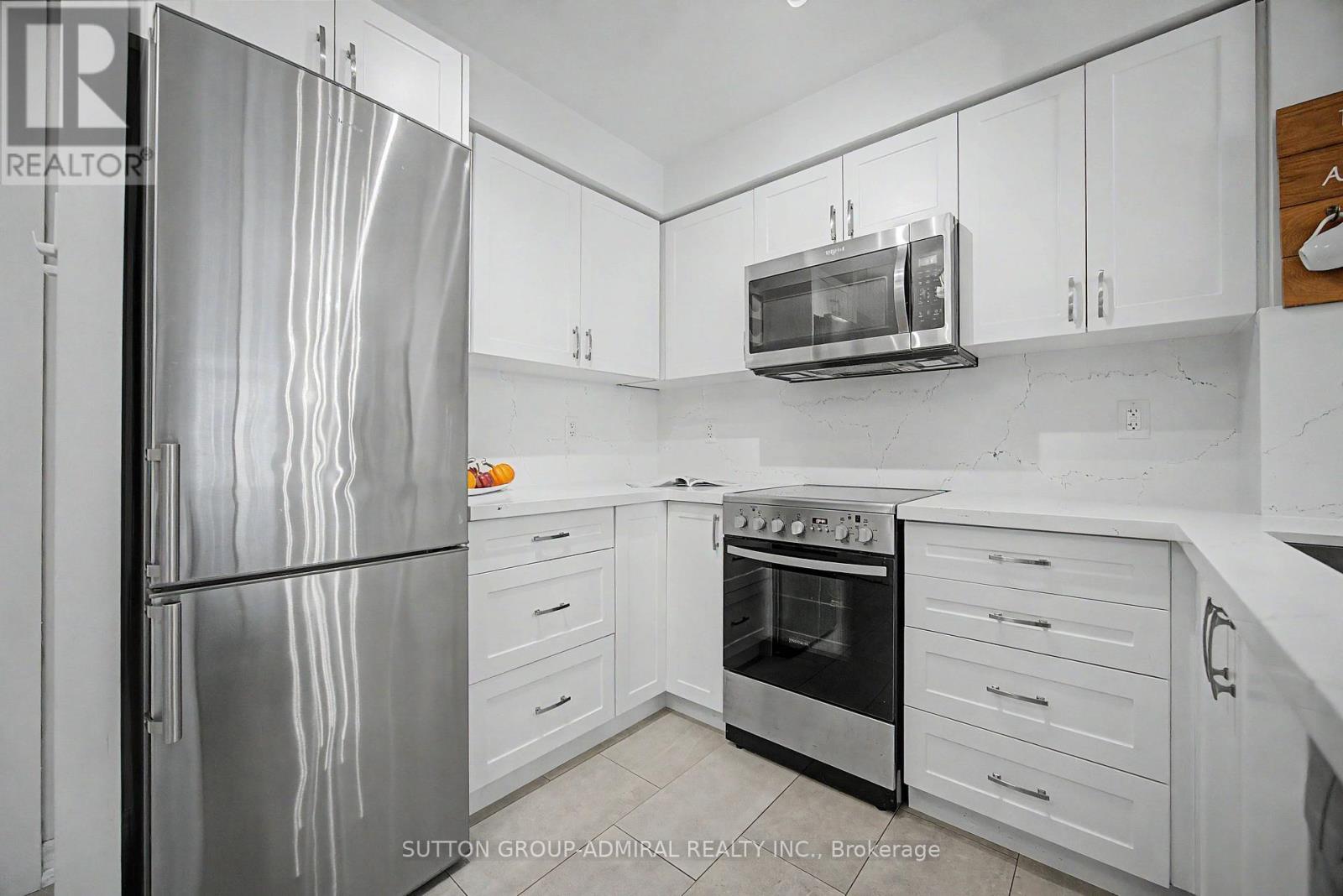706 - 212 Eglinton Avenue, Toronto, Ontario M4P 0A3 - Photo 5 - C13700078
