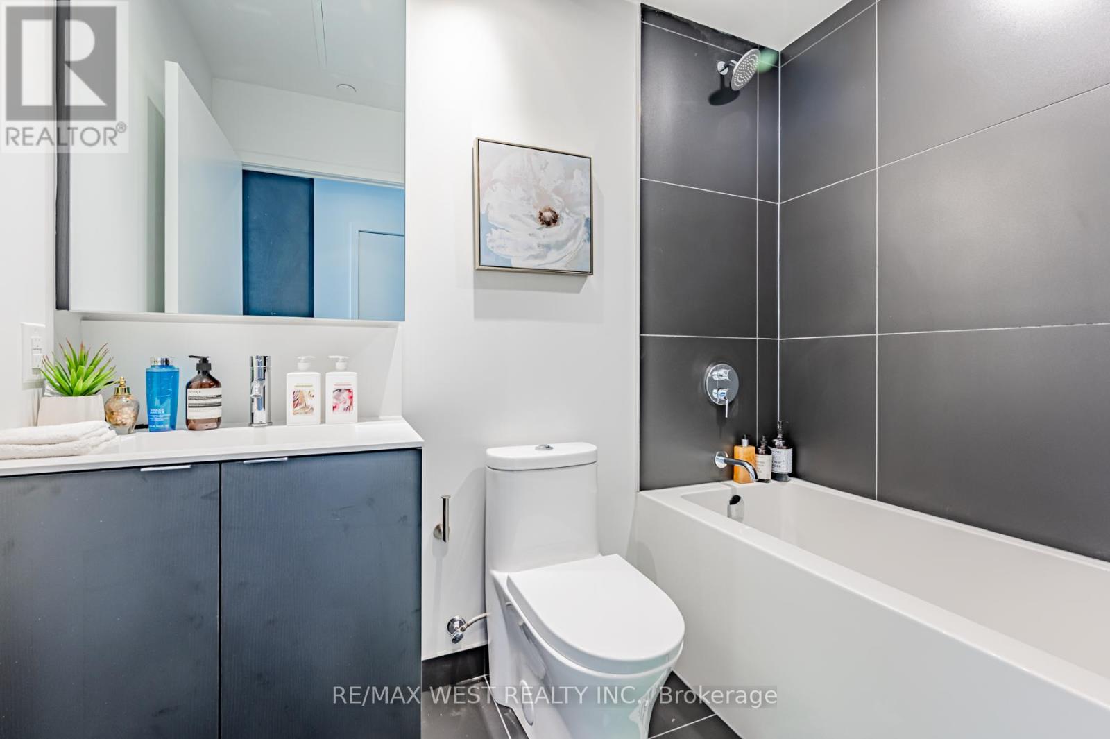 #1218 - 20 Edward Street, Toronto, Ontario M5G 1C9 - Photo 11 - C13700146